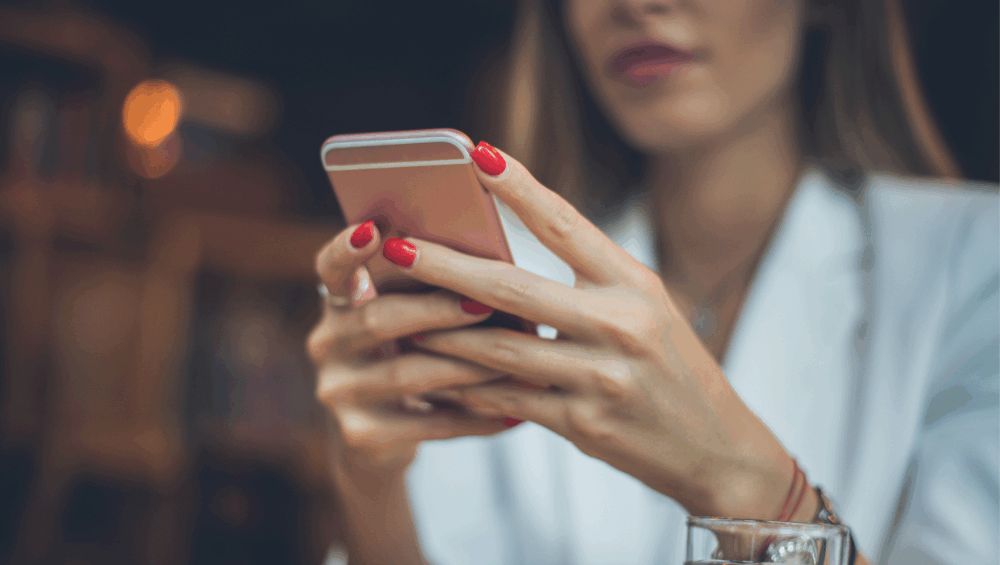 woman booking a Mounjaro consultation in Encinitas CA